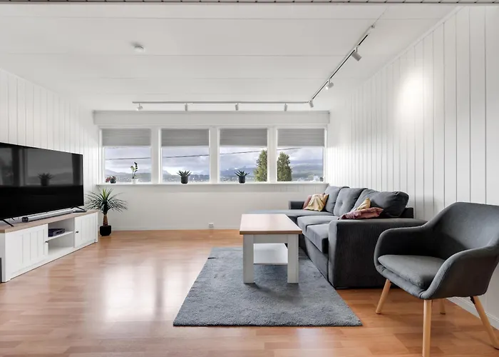 Cozy Arctic Hideaway L Fireplace L Parking * Tromsø