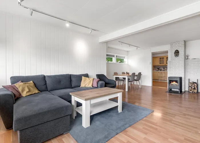 Cozy Arctic Hideaway L Fireplace L Parking Tromsø